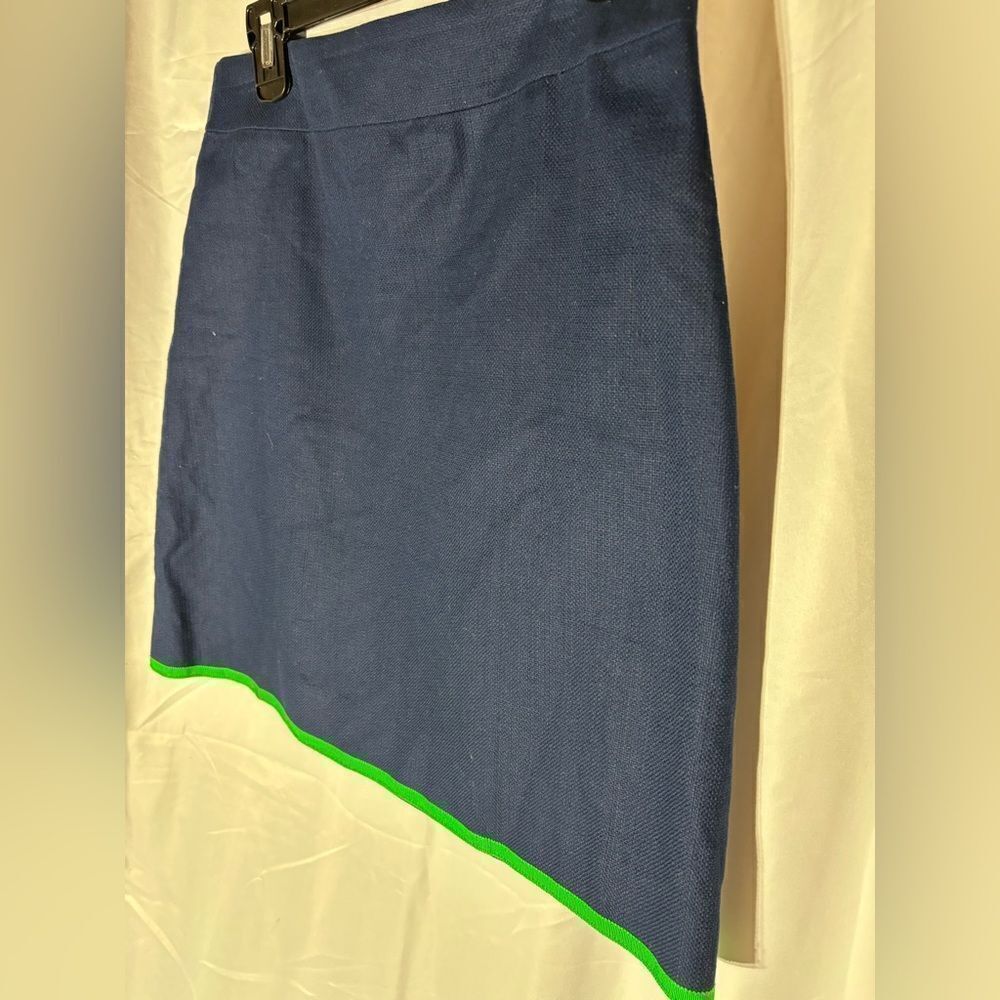 J Crew Navy Blue Knee Length Skirt with Green Accent Ribbon on Hem Size 6 EPC